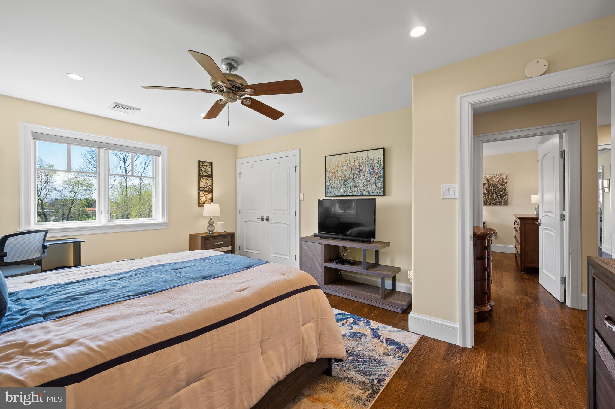 RADNOR HUNT - Residential