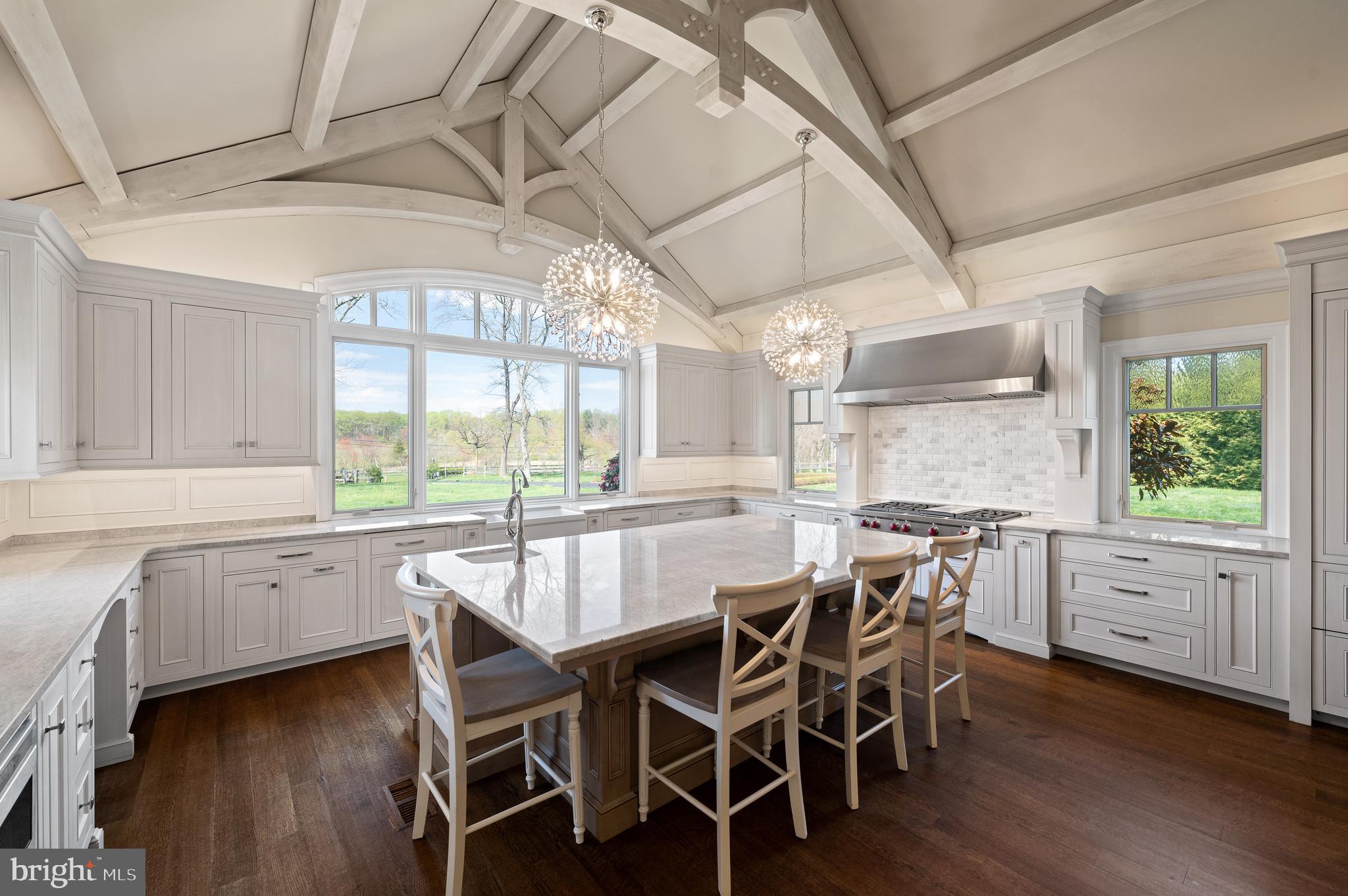 RADNOR HUNT - Residential