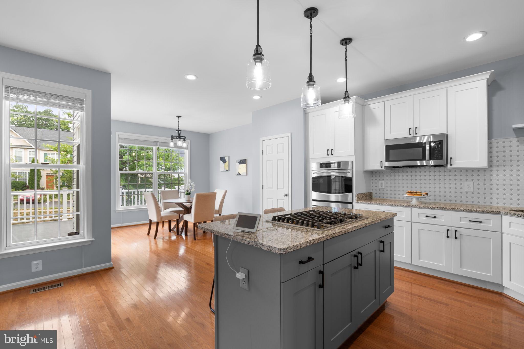 2319 BATTERY HILL CIRCLE