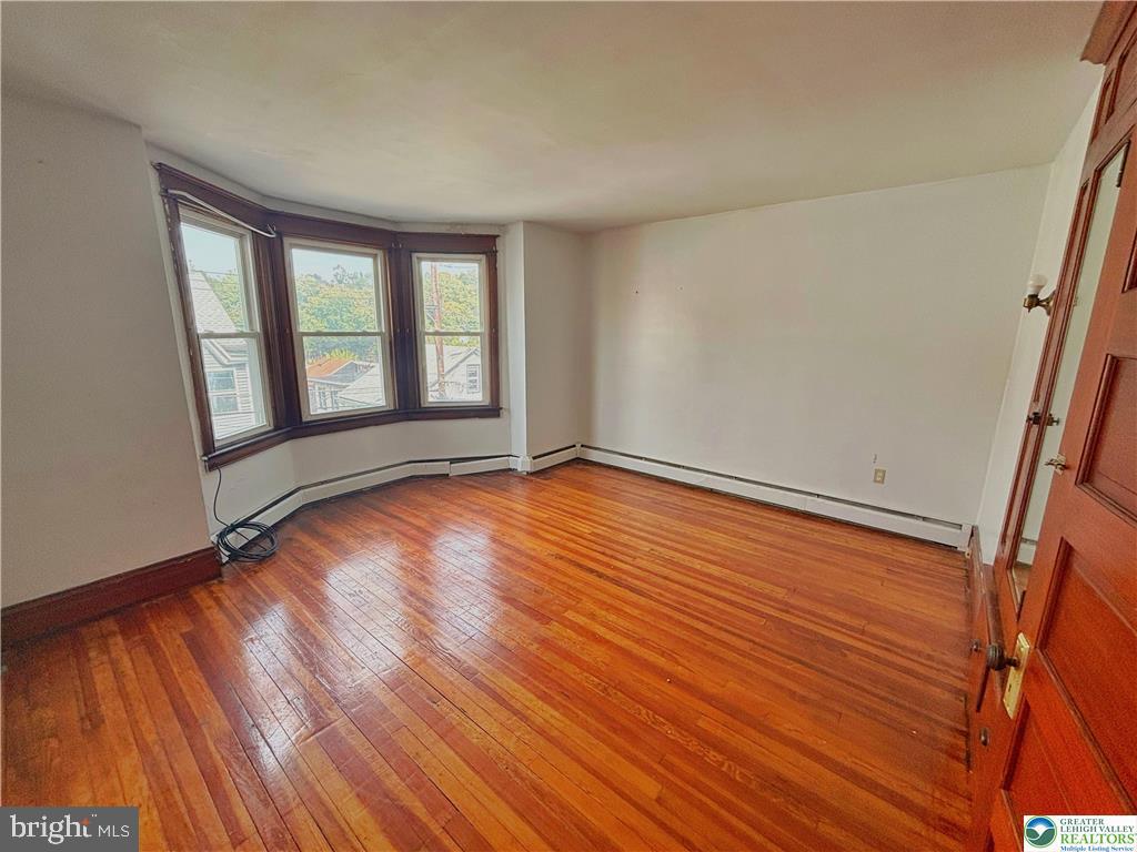 1101 W NORWEGIAN STREET