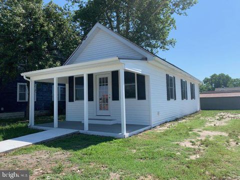 Photo of 12 Frankford Avenue, FRANKFORD, DE 19945 (MLS # DESU2092696)