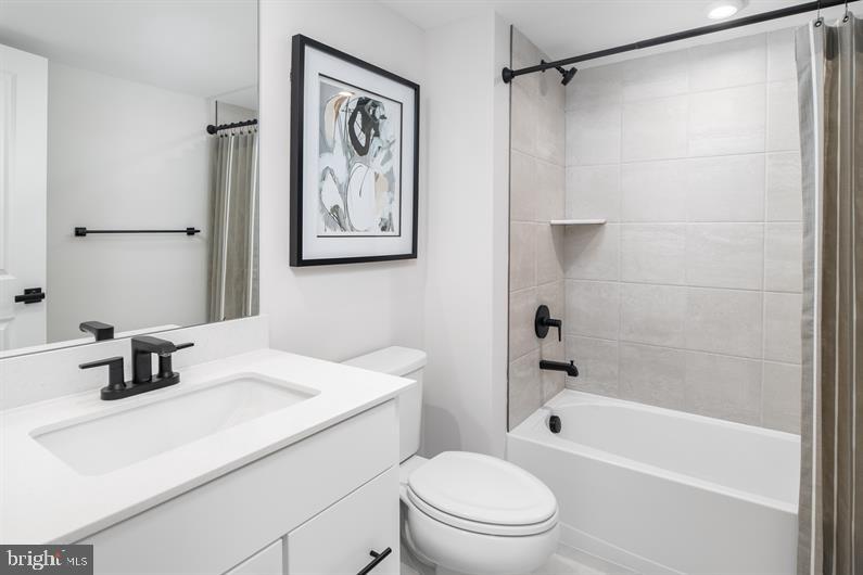 EAST PENNSBORO - Residential