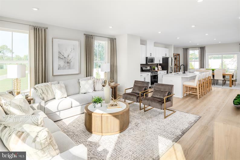 EAST PENNSBORO - Residential