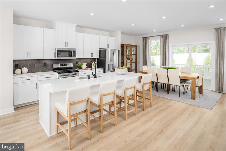 EAST PENNSBORO - Residential