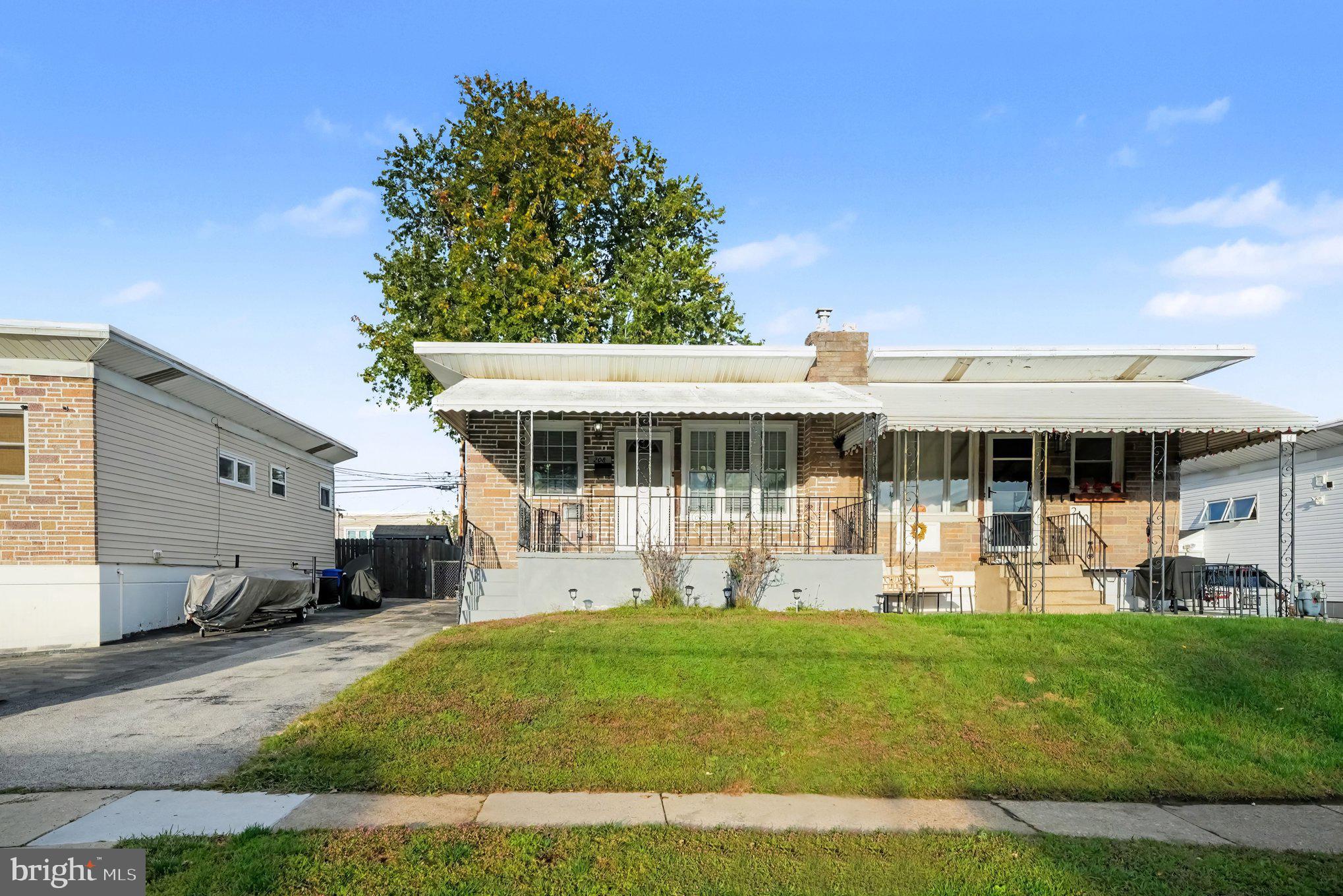 208 HOFFMAN ROAD