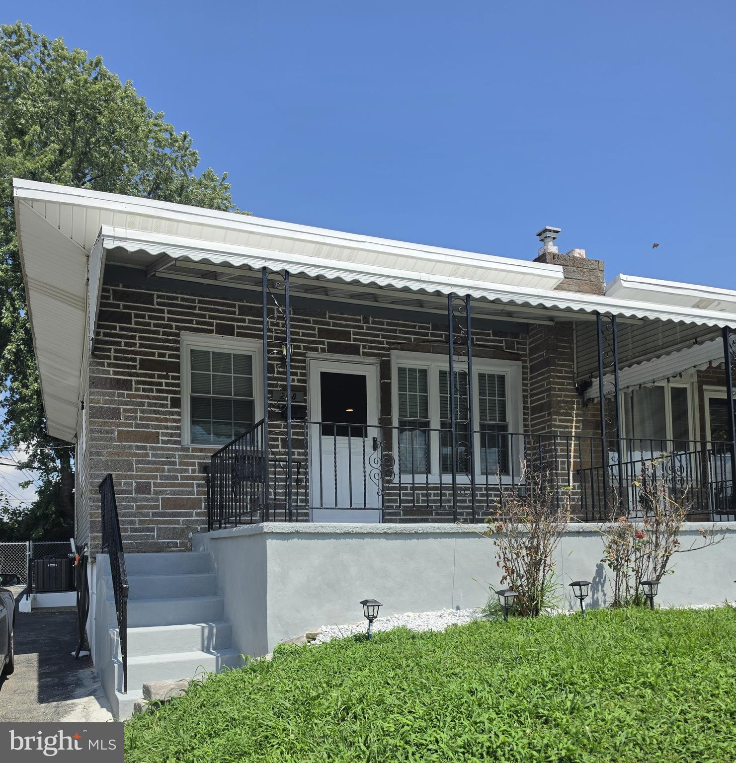 208 HOFFMAN ROAD