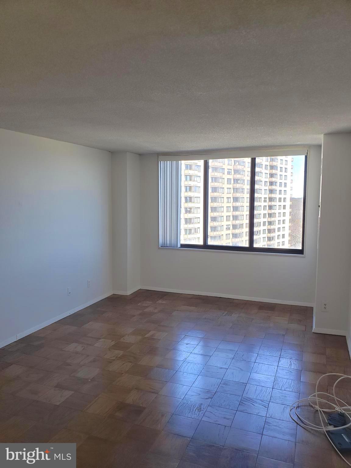 5225 POOKS HILL ROAD 1014S