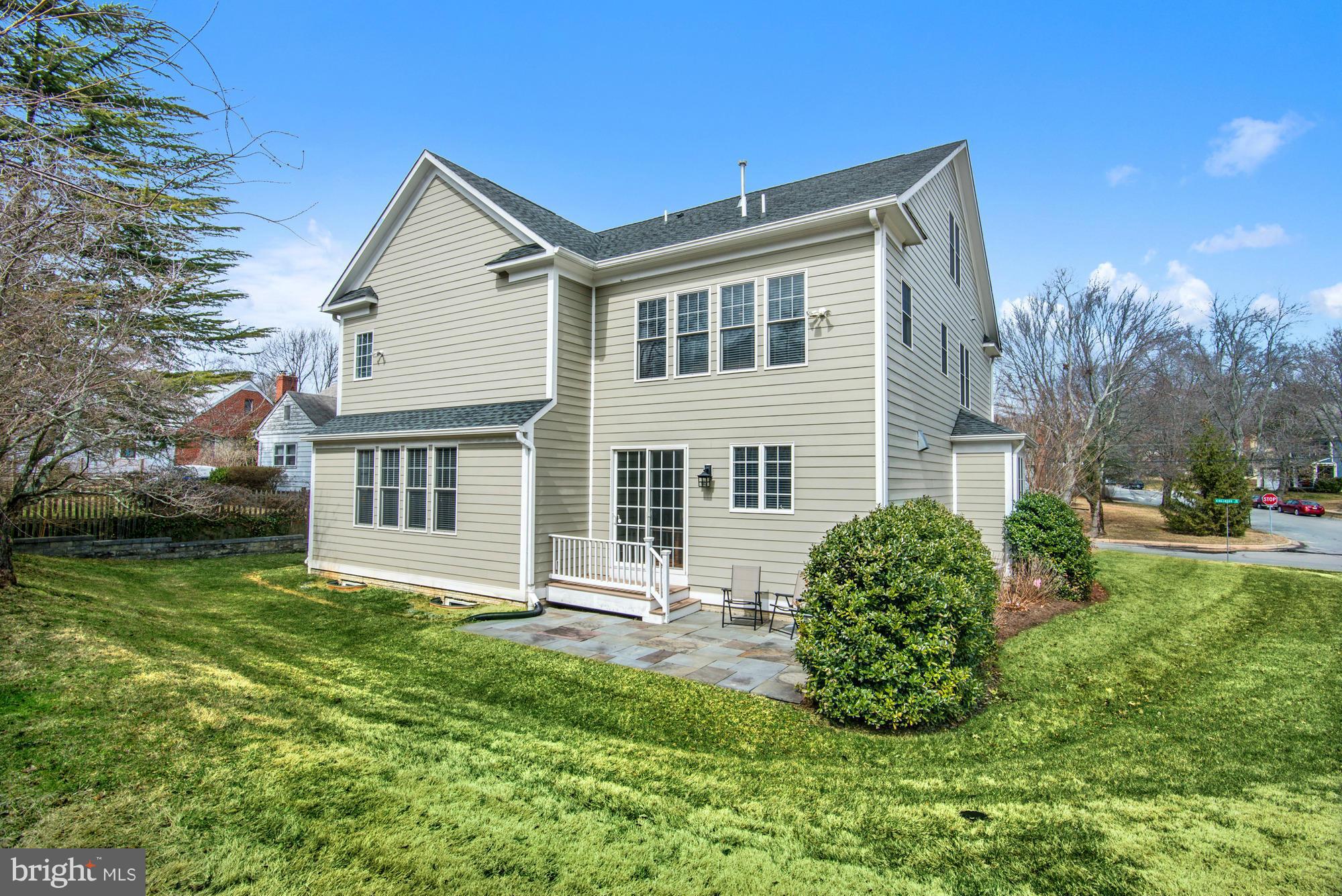 ALTA VISTA GARDENS - Residential