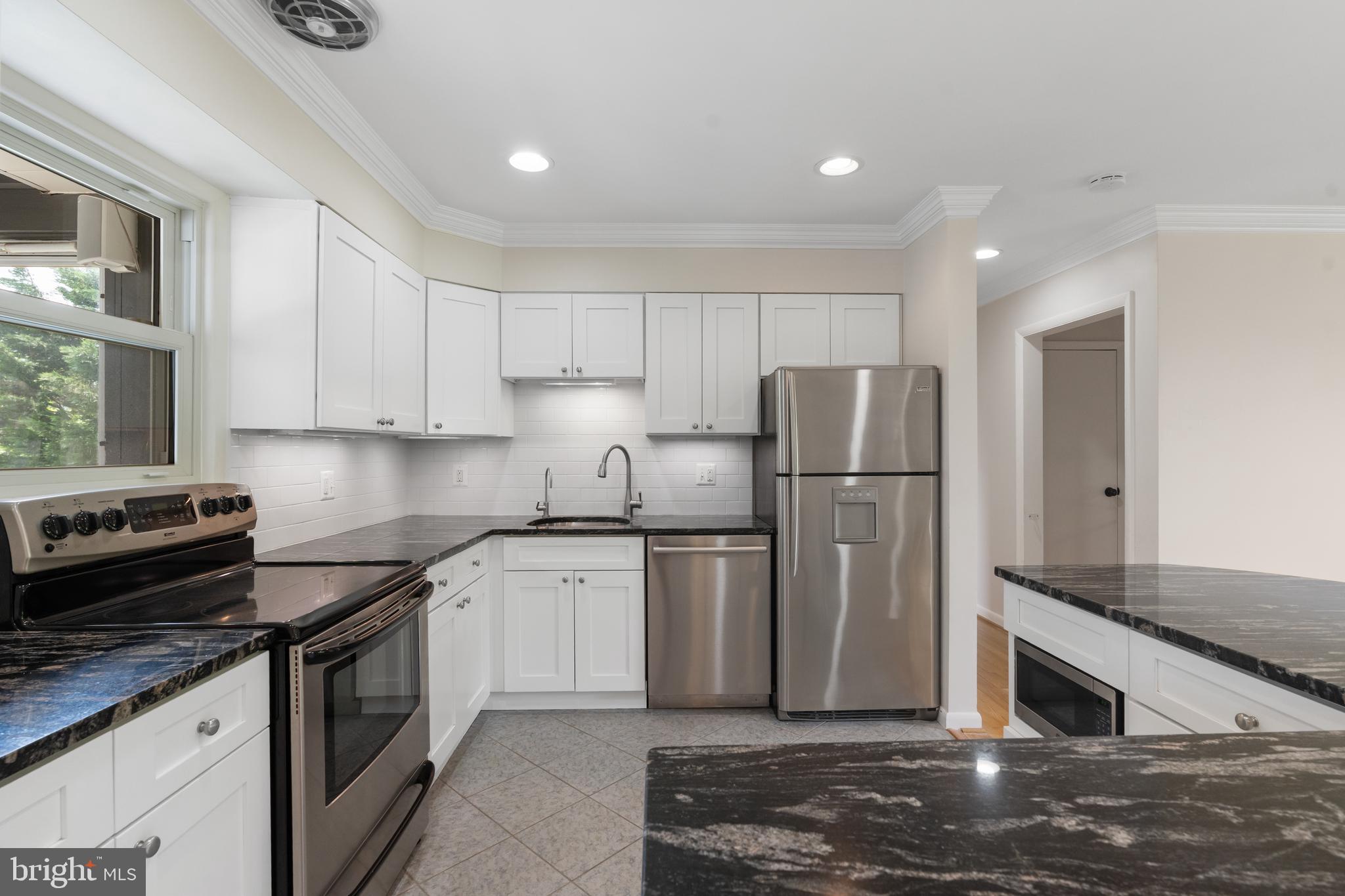 BRANDON VILLAGE - Residential