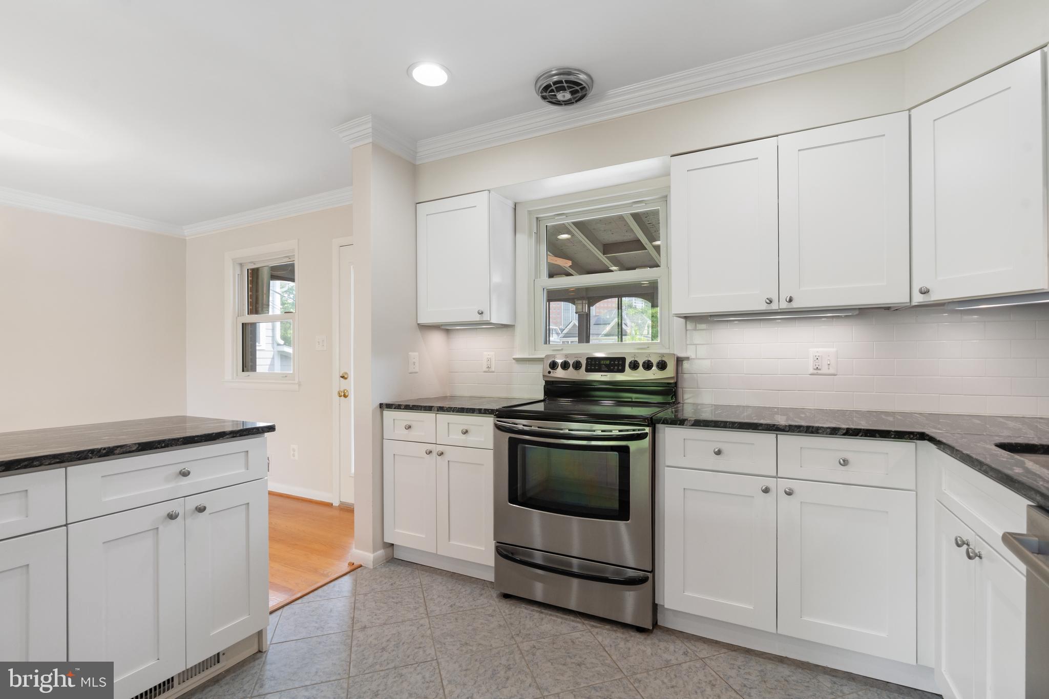 BRANDON VILLAGE - Residential