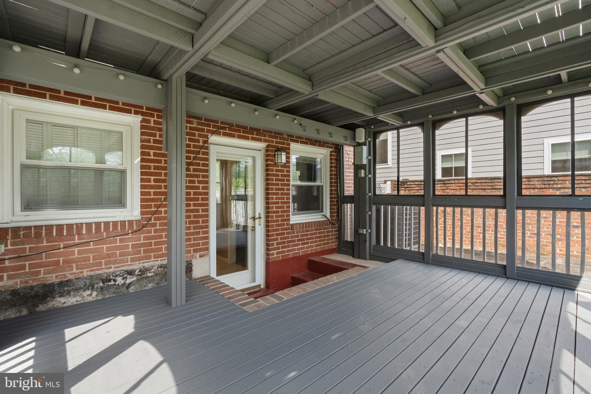 BRANDON VILLAGE - Residential