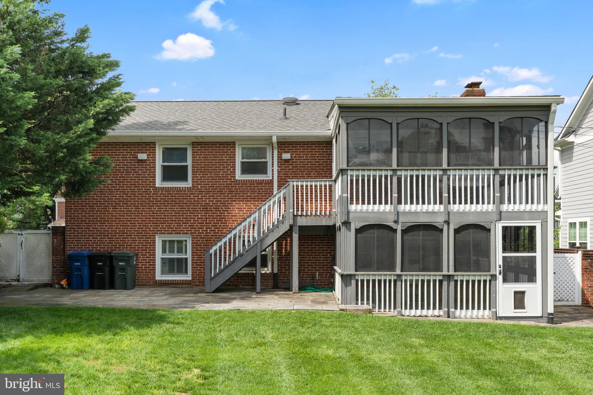 BRANDON VILLAGE - Residential