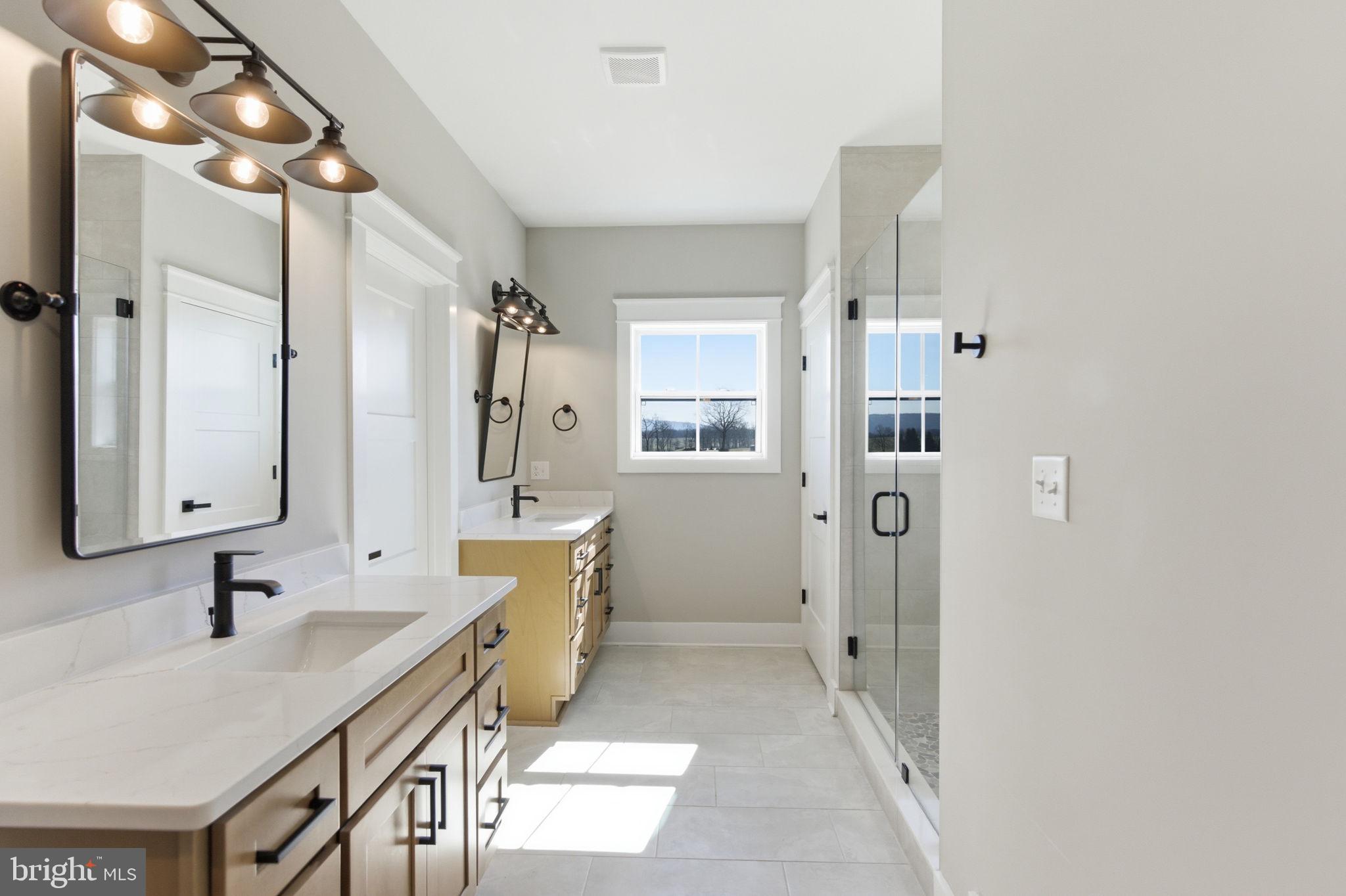 LAKE FOREST ESTATES - Residential