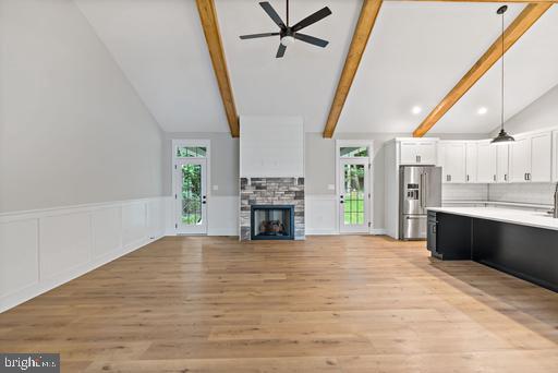 LAKE FOREST ESTATES - Residential