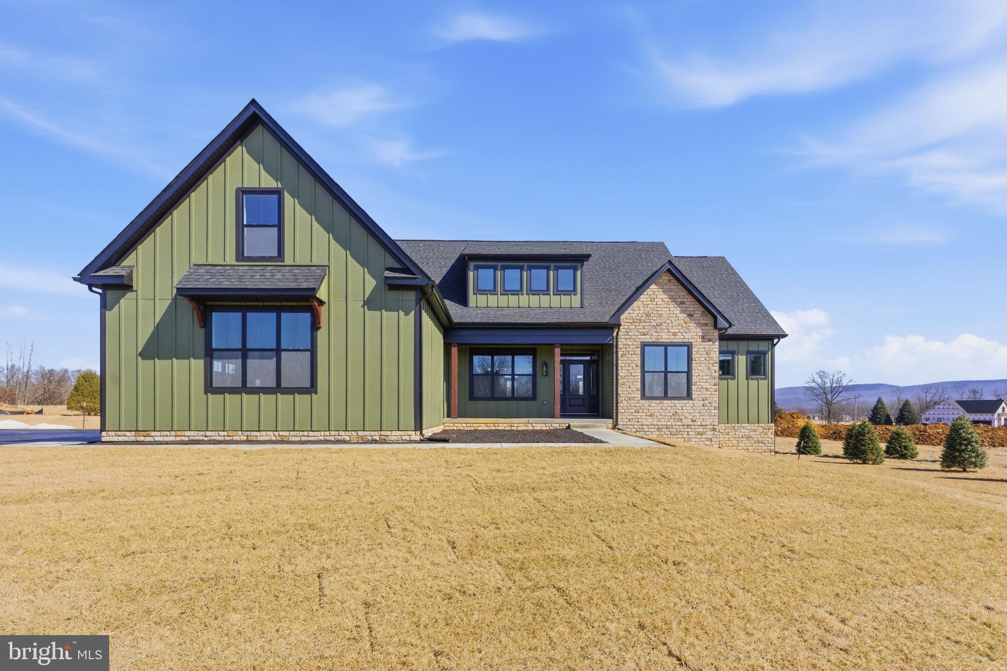 LAKE FOREST ESTATES - Residential