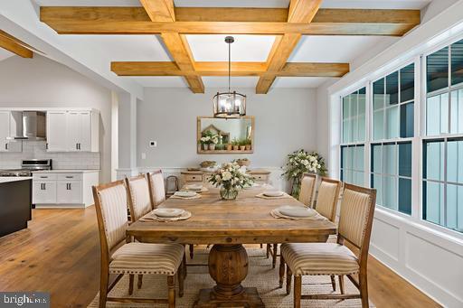 LAKE FOREST ESTATES - Residential