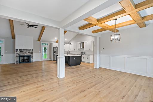 LAKE FOREST ESTATES - Residential