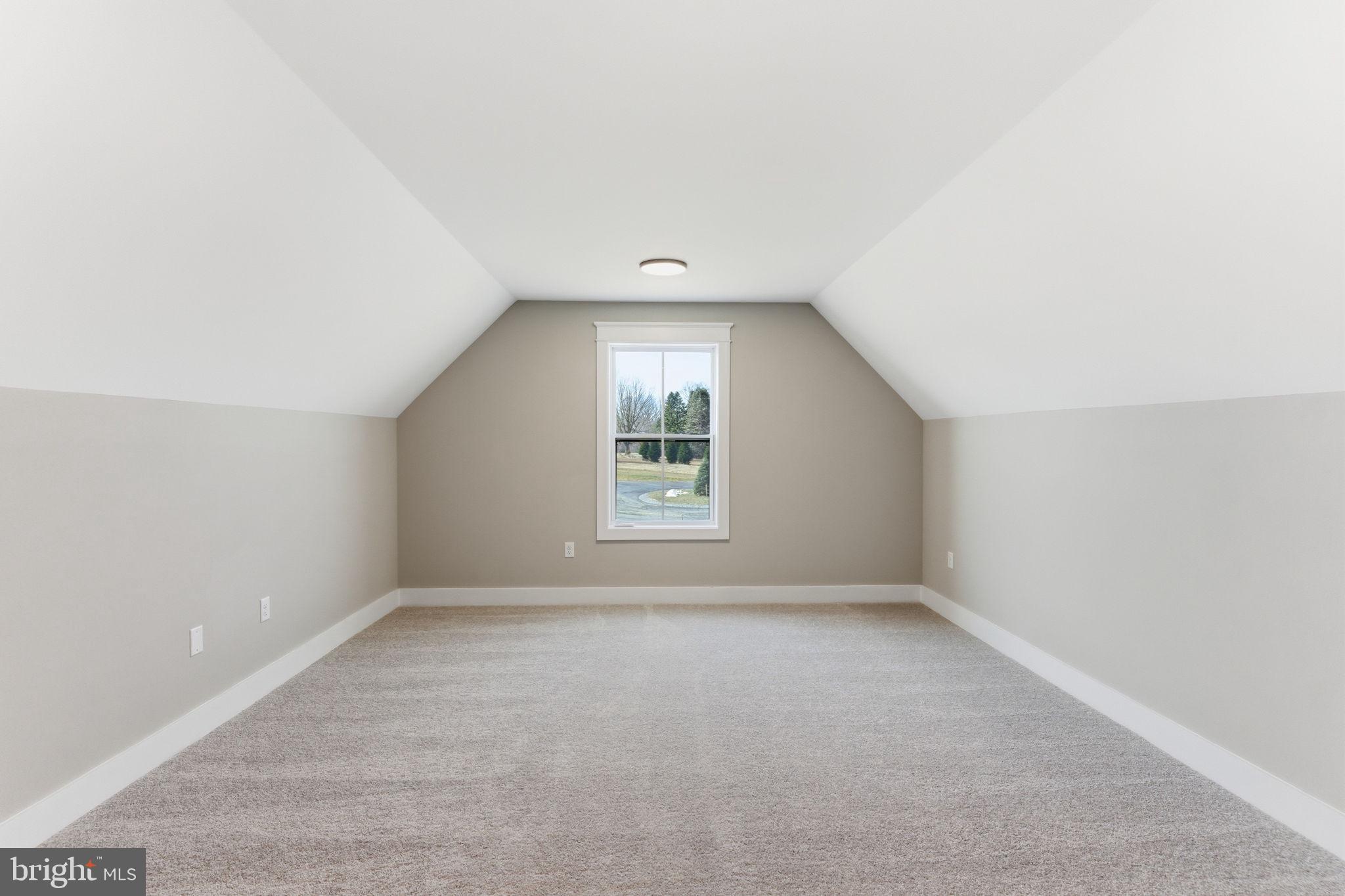 LAKE FOREST ESTATES - Residential