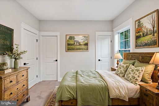 LAKE FOREST ESTATES - Residential