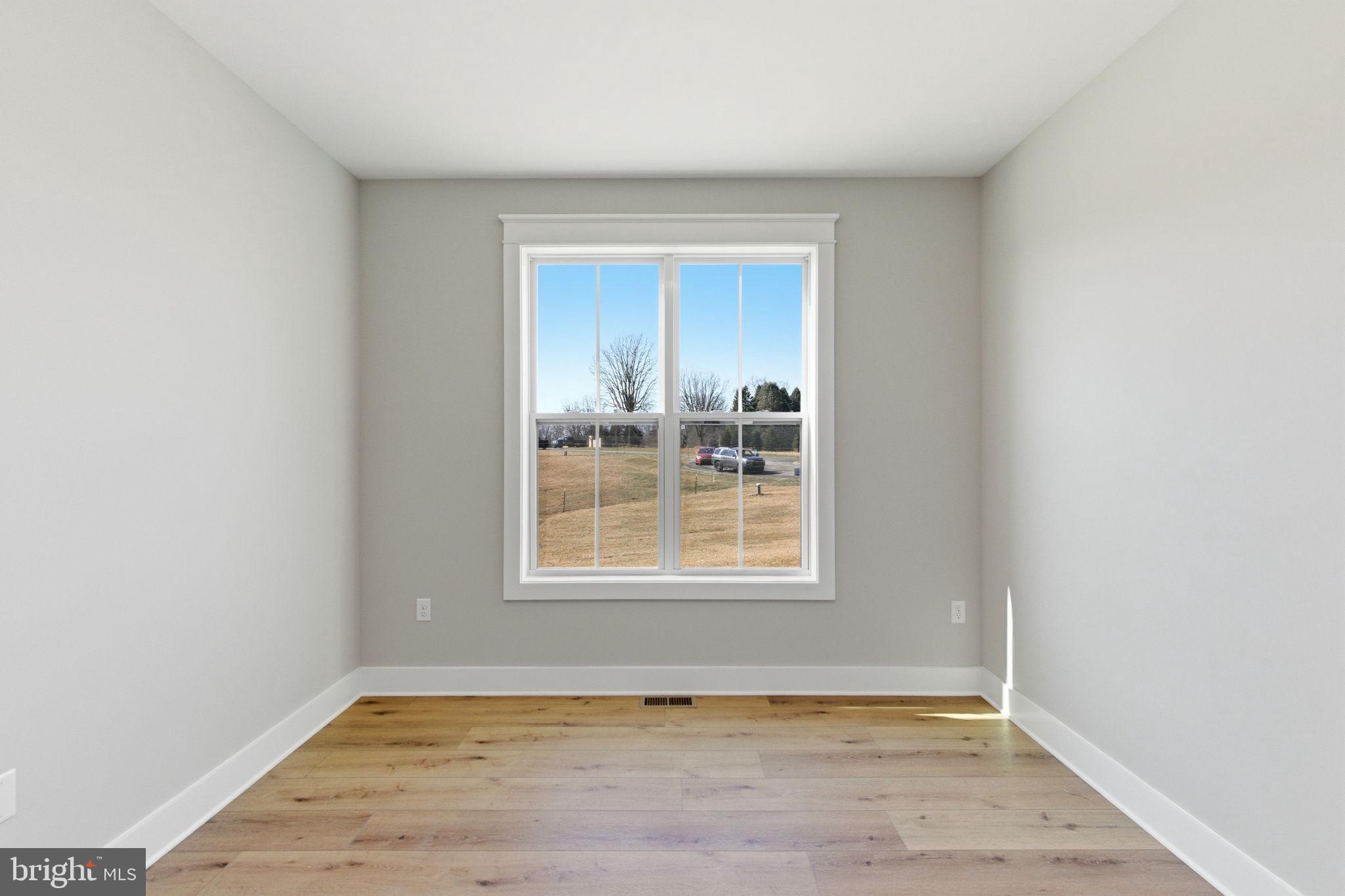 LAKE FOREST ESTATES - Residential