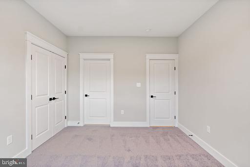 LAKE FOREST ESTATES - Residential