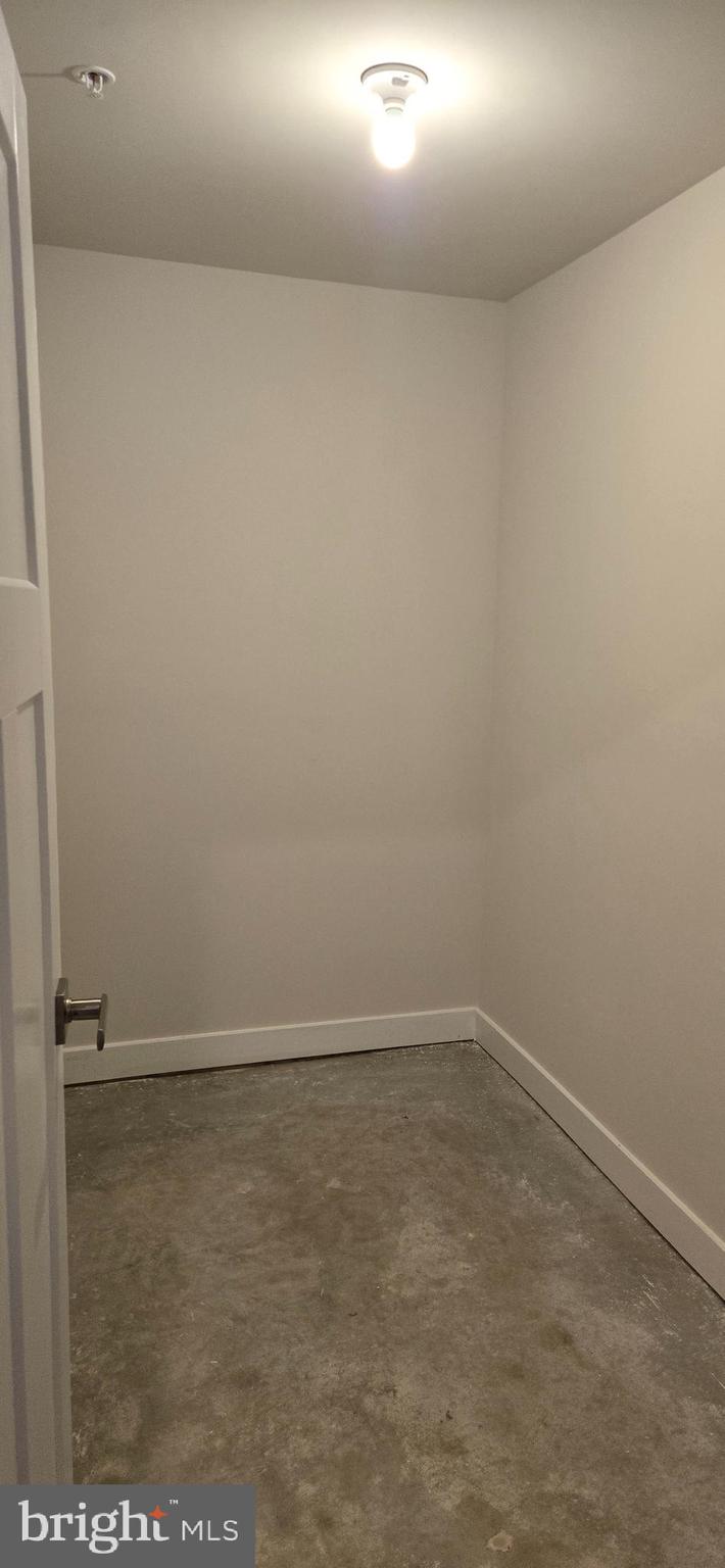 BELLE AIR TOWNHOMES - Residential Lease