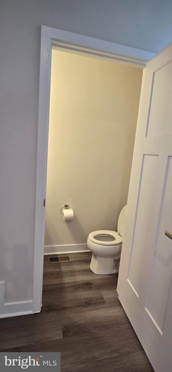 BELLE AIR TOWNHOMES - Residential Lease