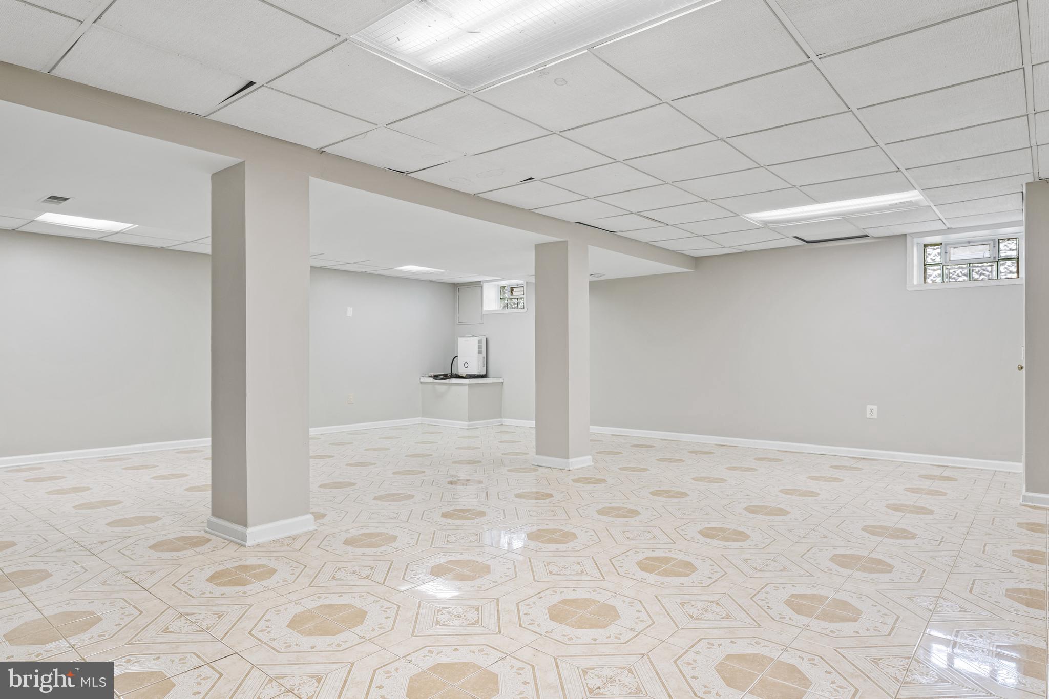 CARDINAL VIEW - Residential Lease