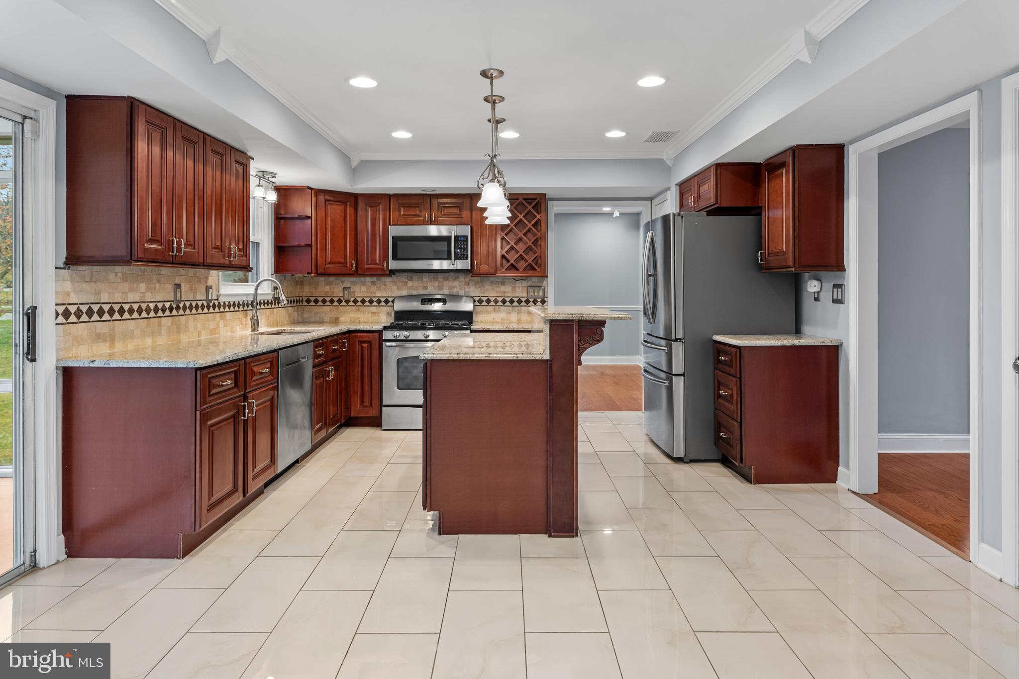 CARDINAL VIEW - Residential Lease