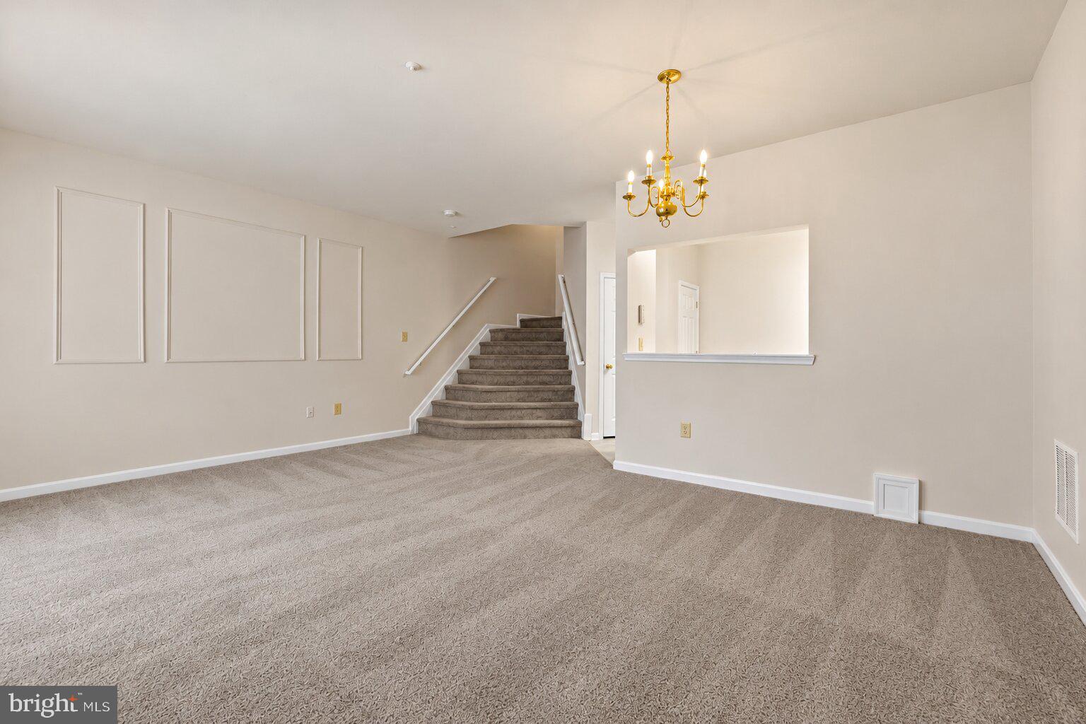 2015 COOPER POINT COURT