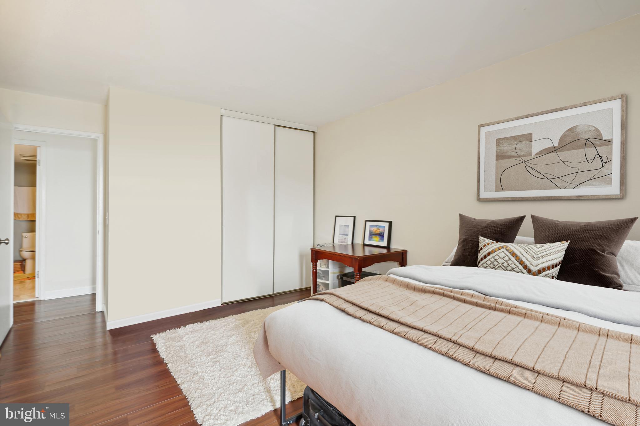 ALEXANDRIA KNOLLS - Residential