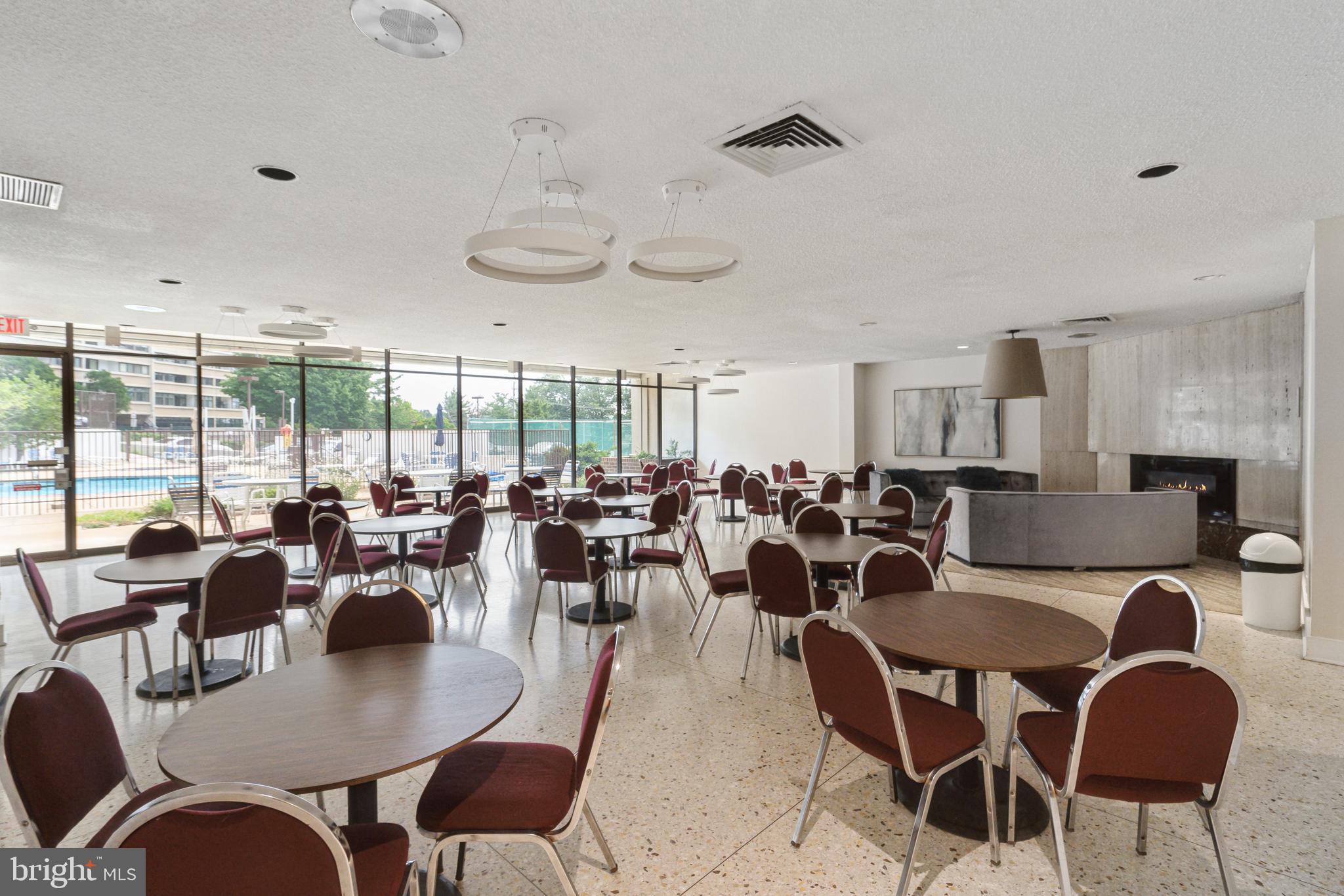 ALEXANDRIA KNOLLS - Residential