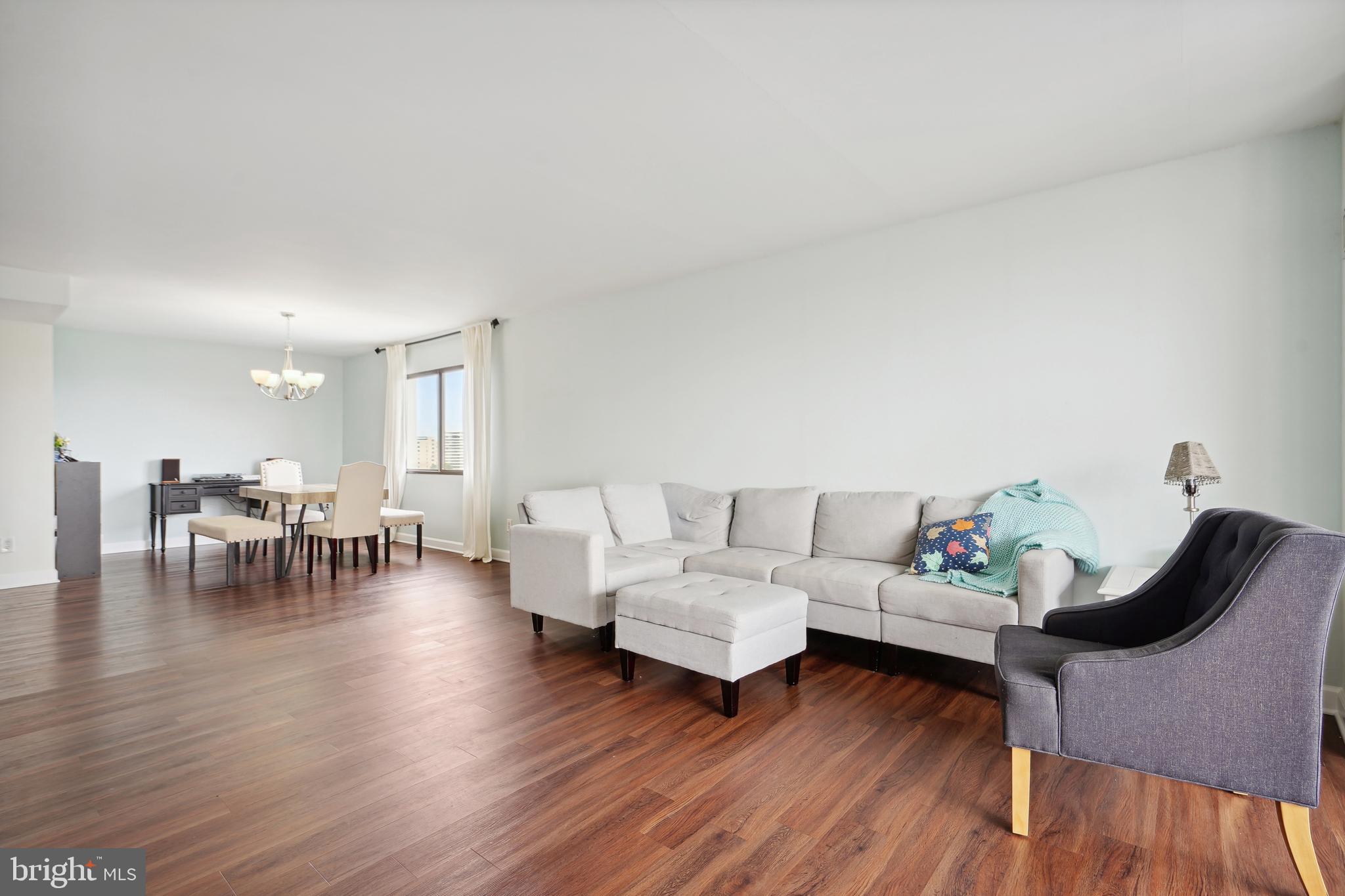 ALEXANDRIA KNOLLS - Residential