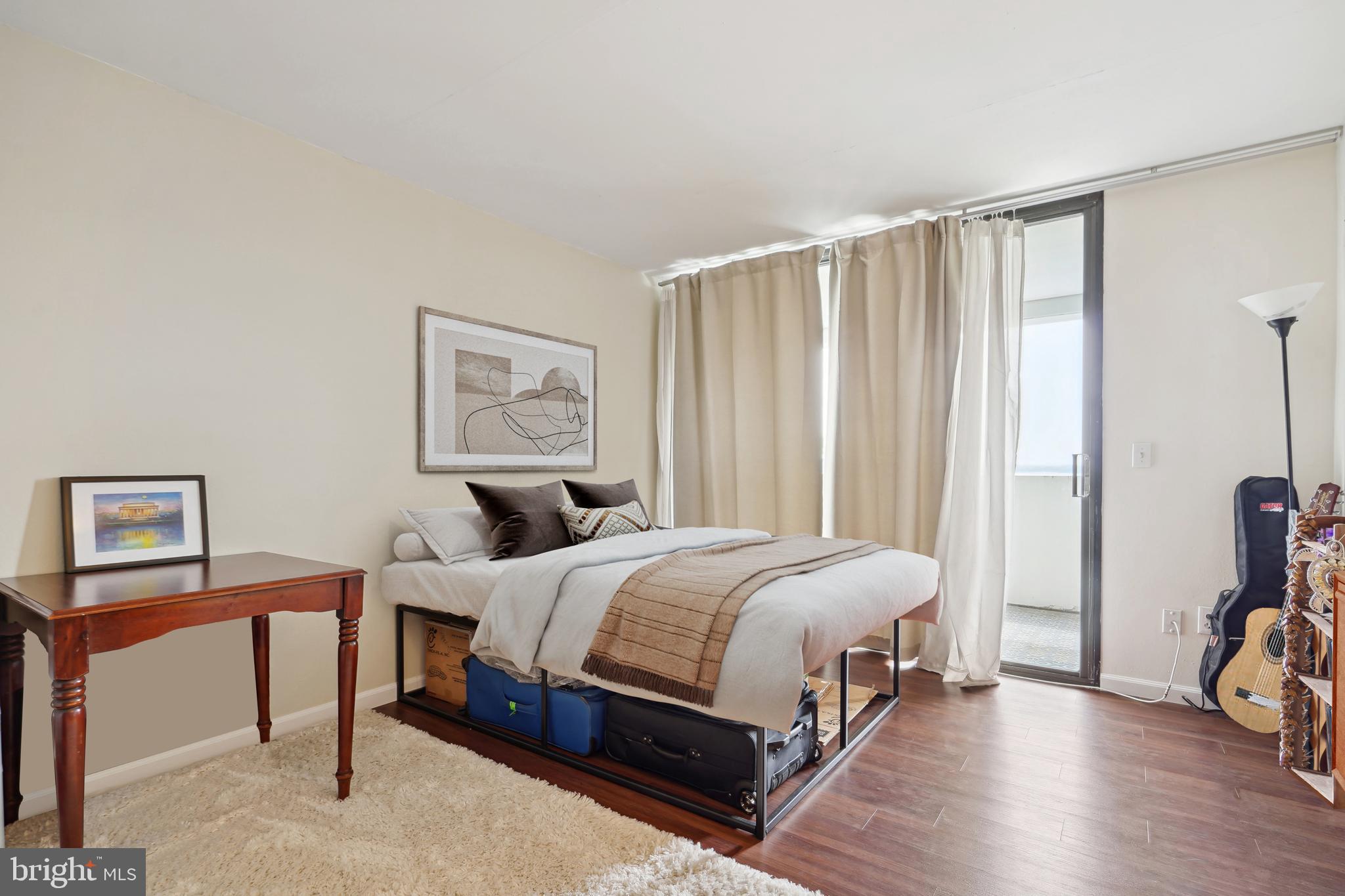 ALEXANDRIA KNOLLS - Residential