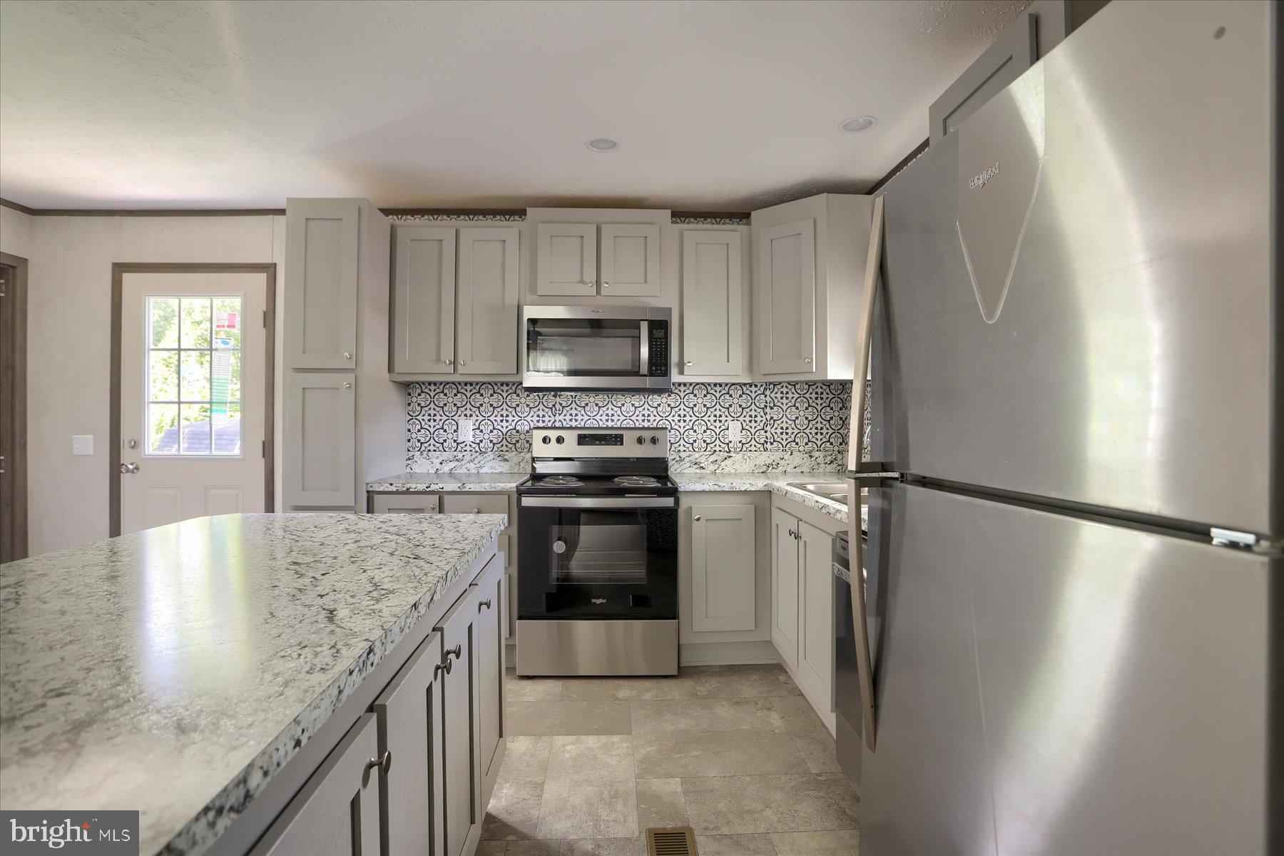 REGENCY WOODS NORTH - Residential