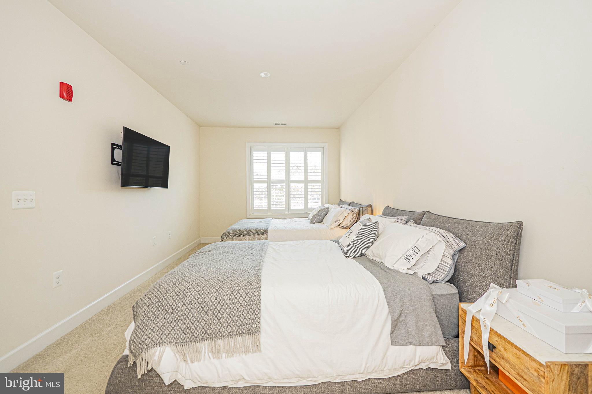 TURF VALLEY - Residential