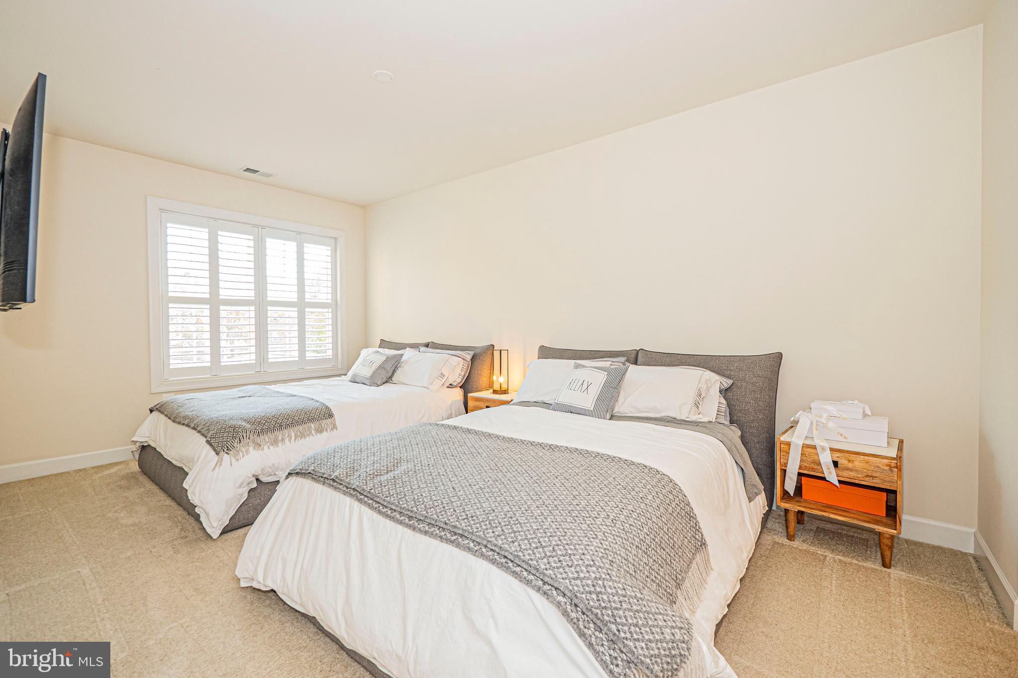 TURF VALLEY - Residential