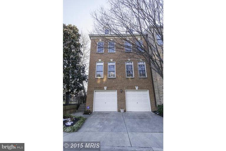 CHANCERY SQUARE - Residential Lease