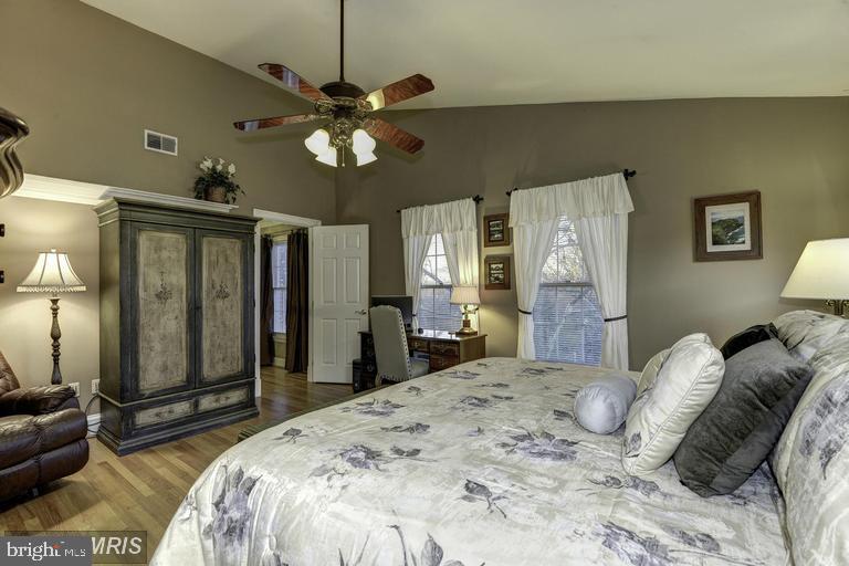 CHANCERY SQUARE - Residential Lease