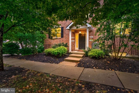 Condo For Sale - 807 Spring Mill Avenue #B<br/> Montgomery County, CONSHOHOCKEN, PA 19428