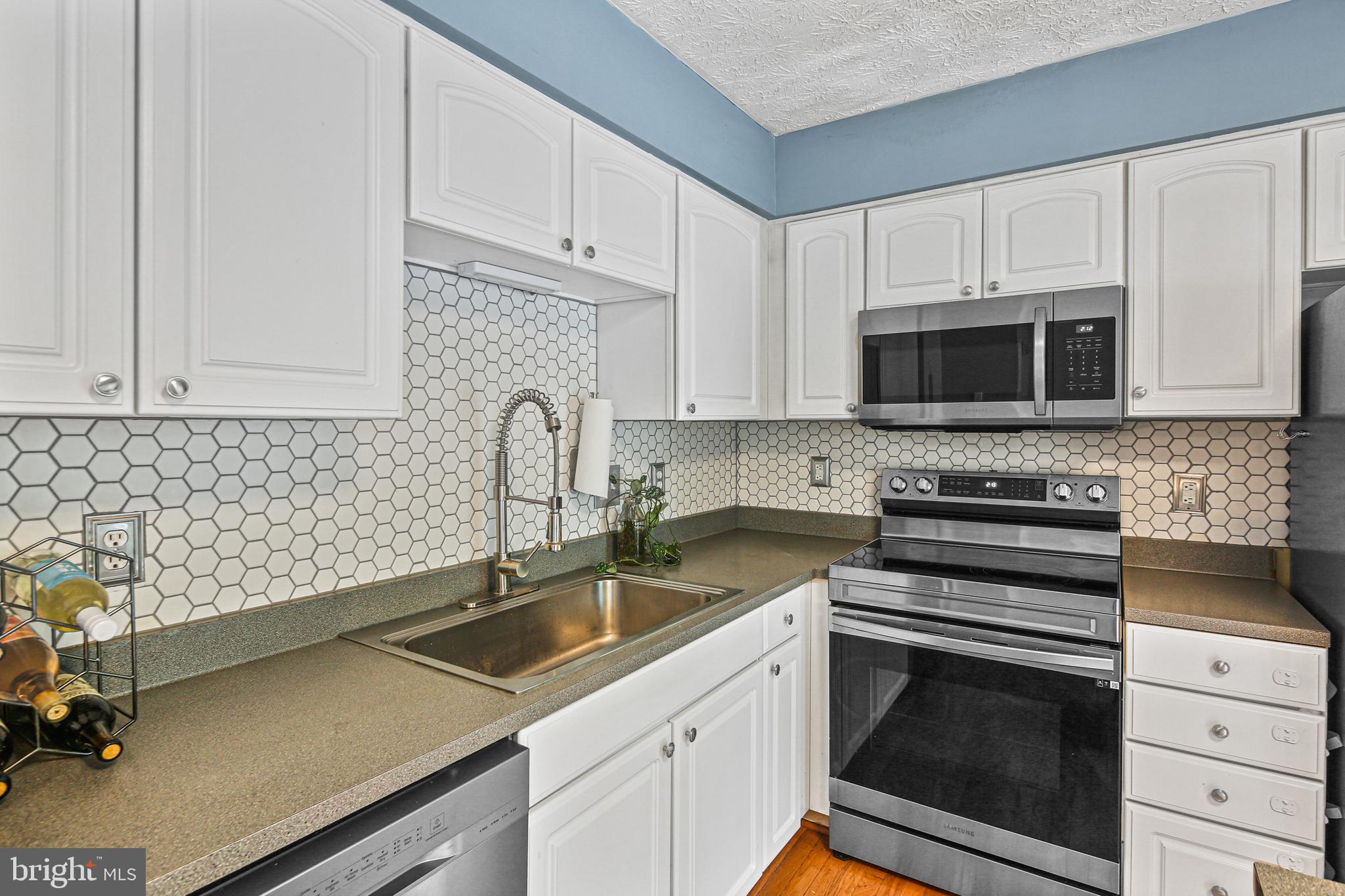 CHESTNUT HILL COVE - Residential