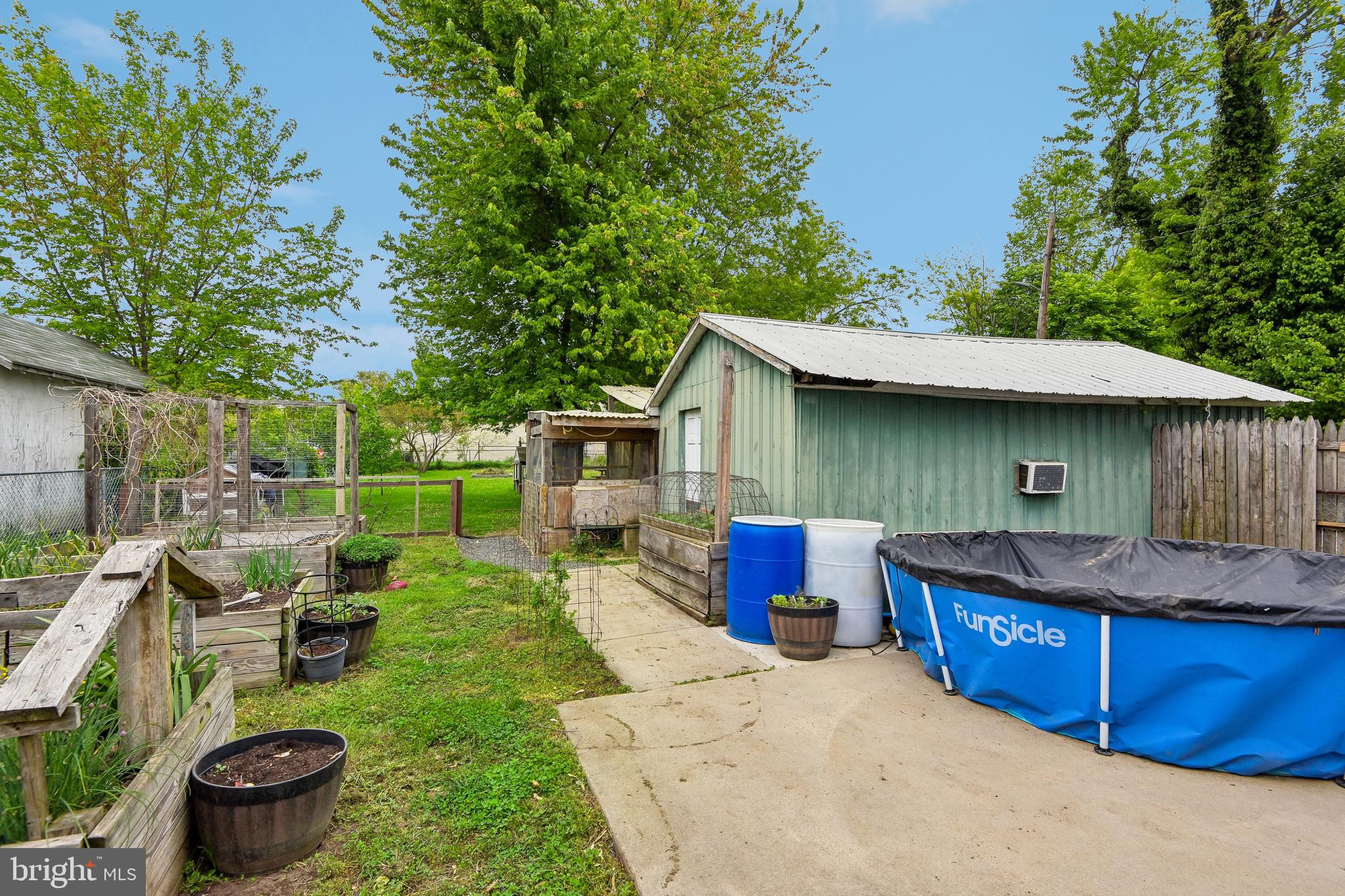 ABERDEEN HILLS - Residential