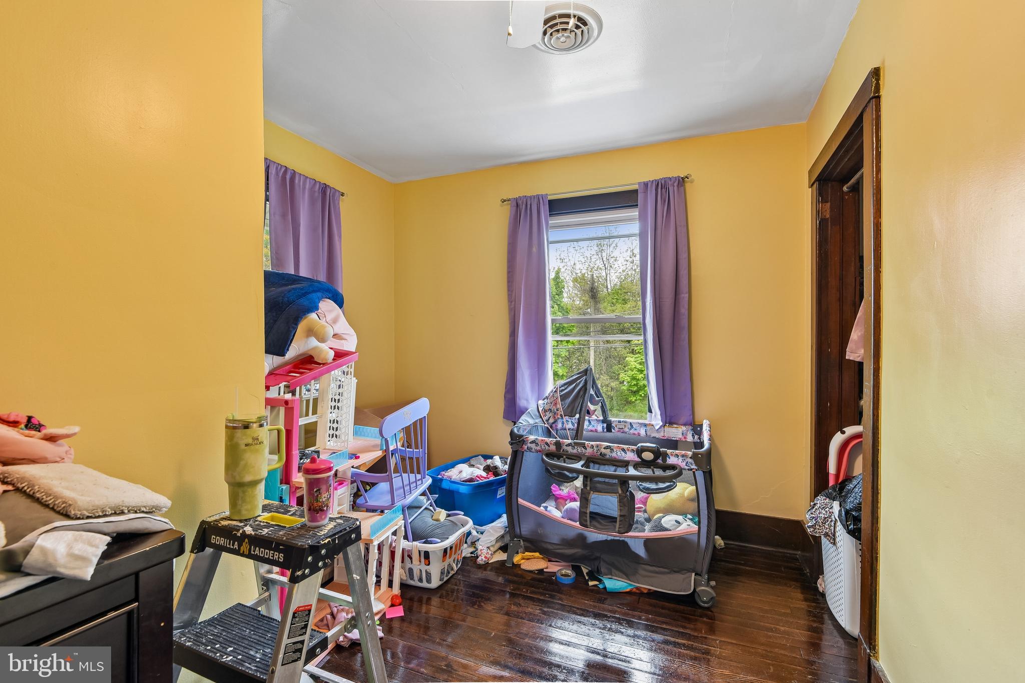 ABERDEEN HILLS - Residential