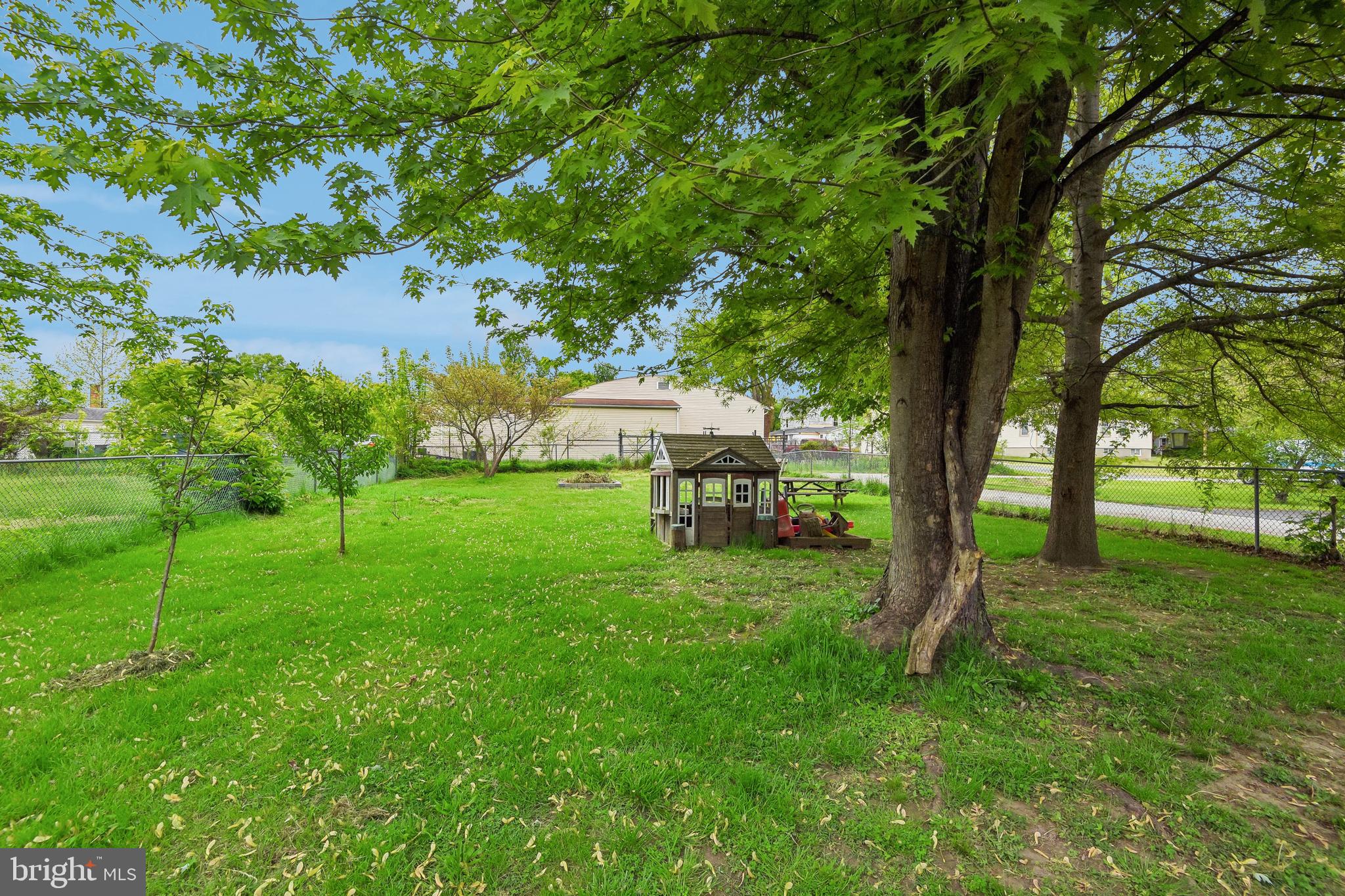 ABERDEEN HILLS - Residential