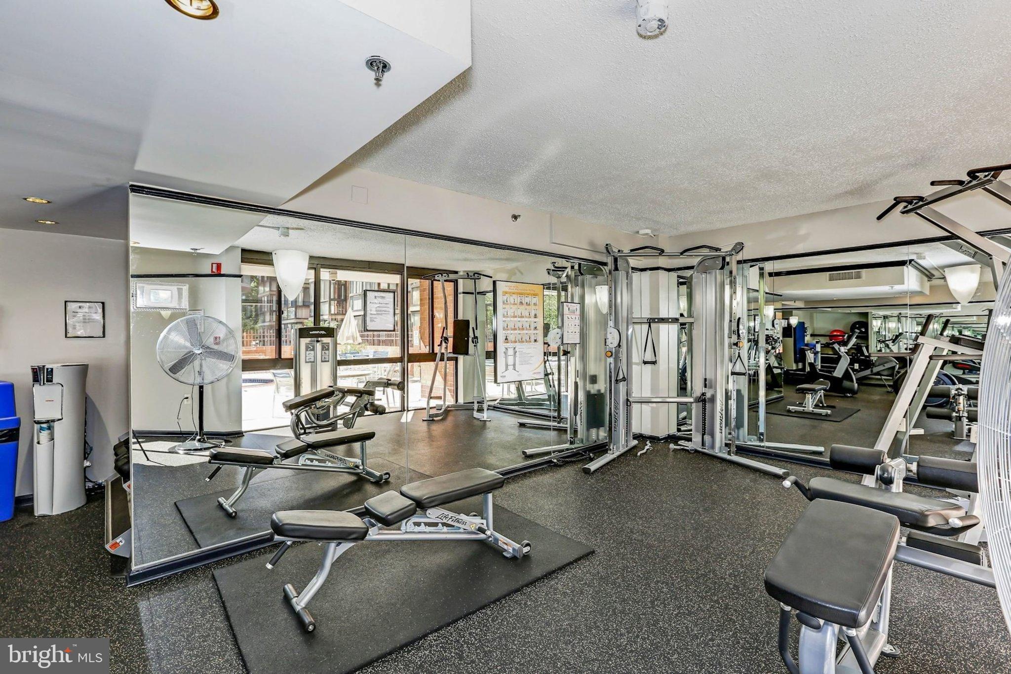 EASTVIEW AT BALLSTON METRO - Residential Lease