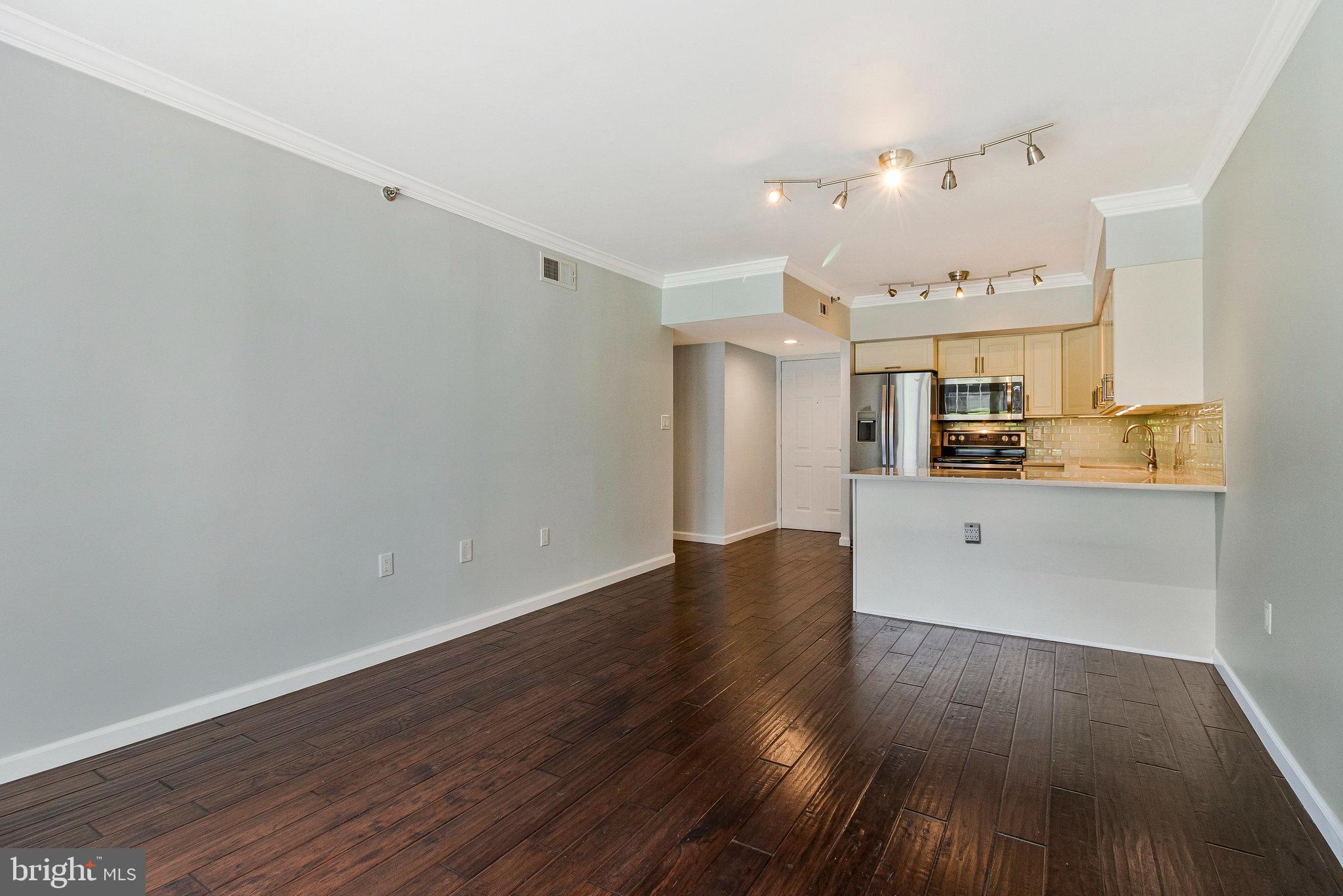 EASTVIEW AT BALLSTON METRO - Residential Lease