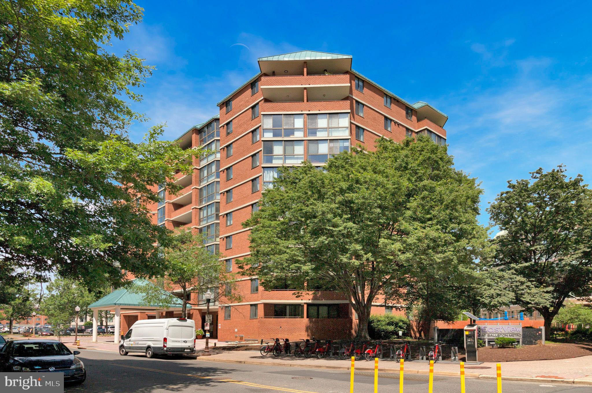 EASTVIEW AT BALLSTON METRO - Residential Lease