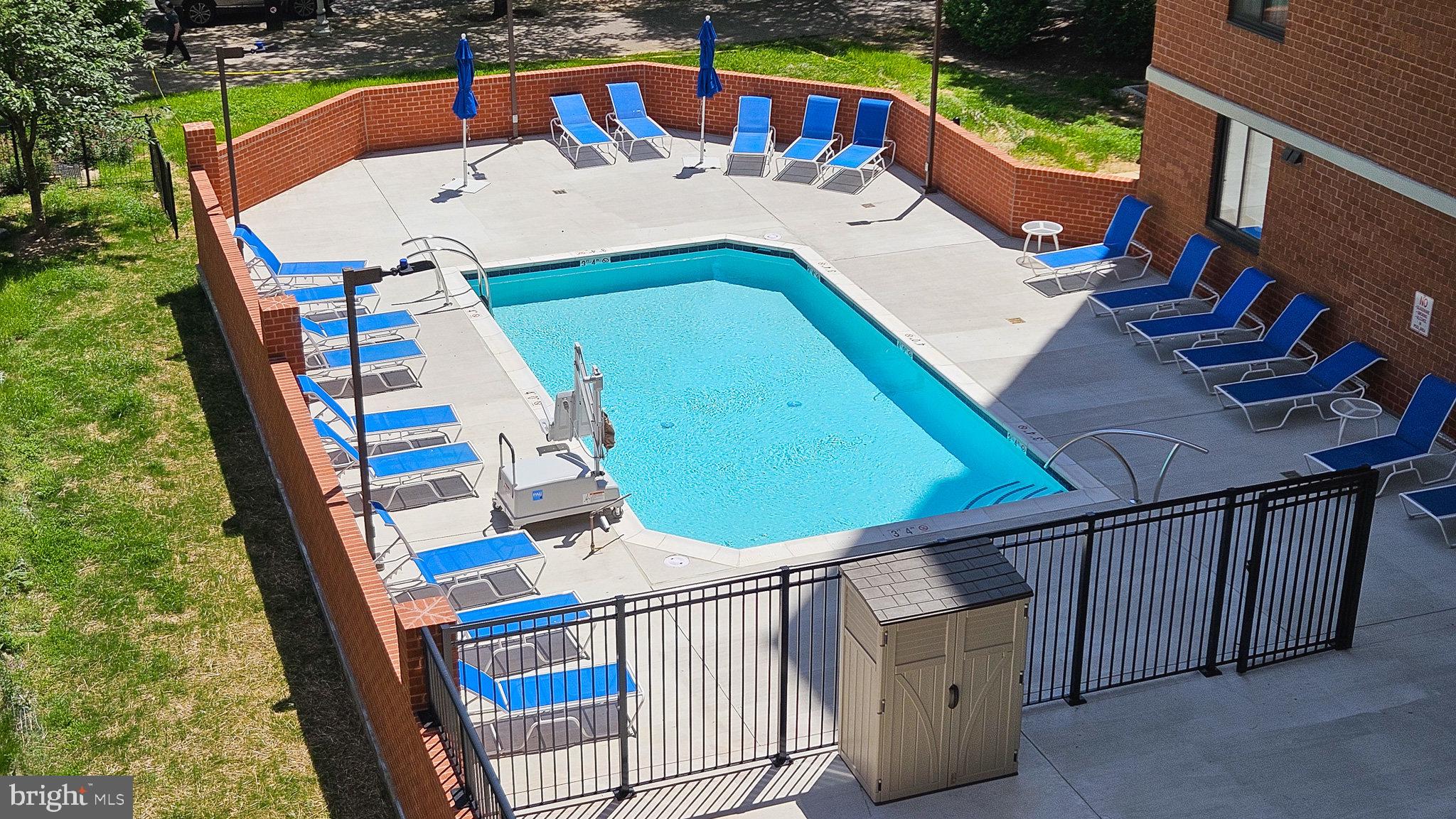 EASTVIEW AT BALLSTON METRO - Residential Lease