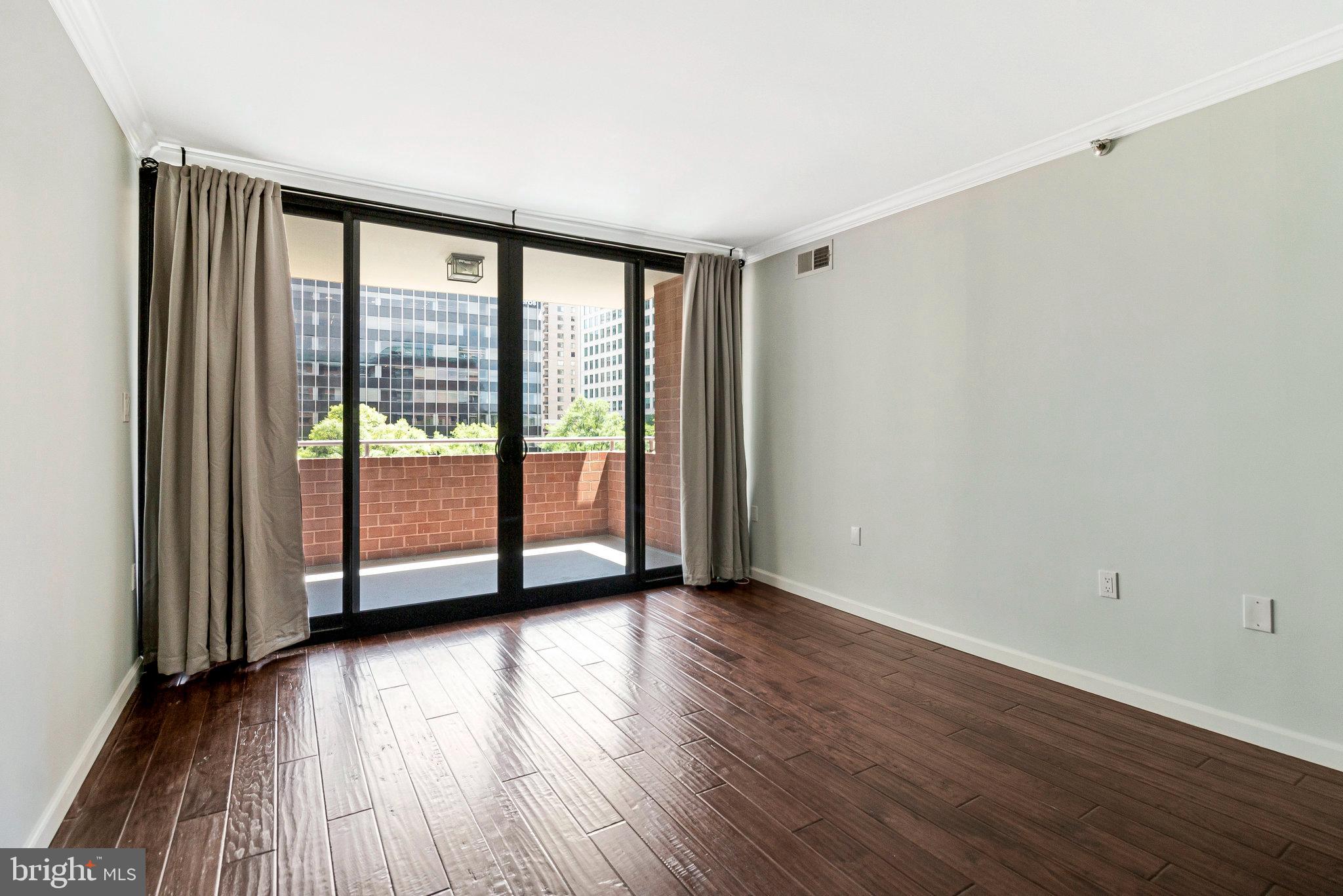 EASTVIEW AT BALLSTON METRO - Residential Lease