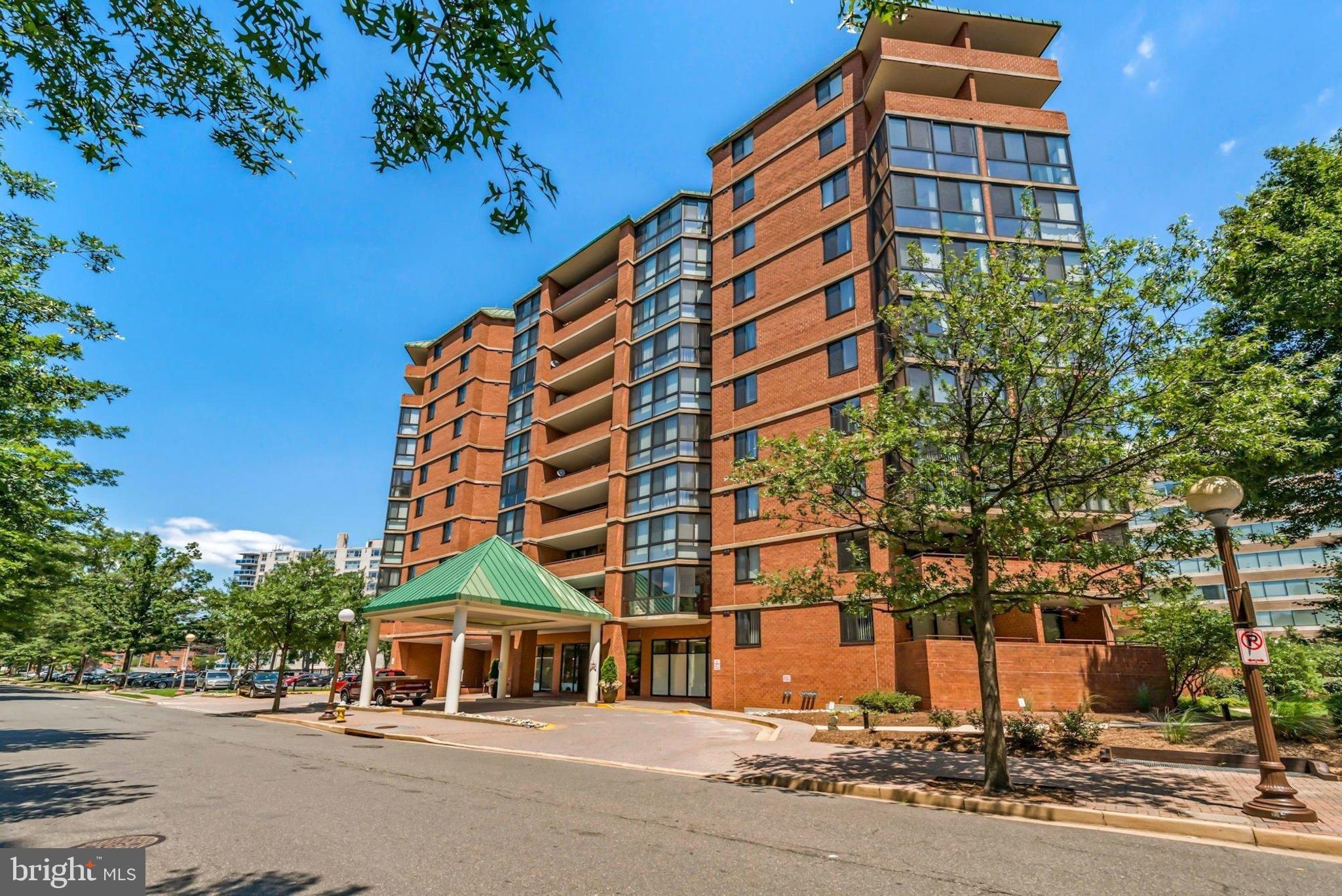 EASTVIEW AT BALLSTON METRO - Residential Lease